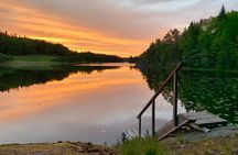 Stockholm: Sunset Hike in Tyresta National Park with Meal