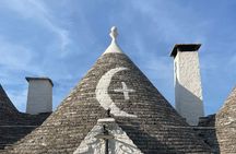Alberobello guided walking tour with food tasting and wine