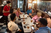 Tapas and sightseeing walking tour in Old Town Barcelona