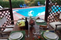 Cooking class of traditional recipes with a full meal in Alghero