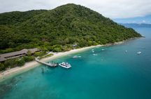 Full-day tour to Fitzroy Island with glass bottom boat and lunch