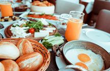 Brunch and cruise on the Danube with Prosecco
