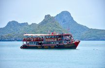 Guided boat tour of Angthong Marine Park and kayaking from Koh Samui