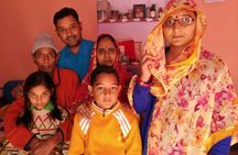 Food and culture tour with a local family in New Delhi