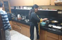 Food and culture tour with a local family in New Delhi