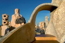 Guided morning private tour of La Pedrera in Barcelona with Casa Batllo ticket