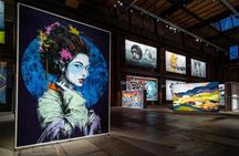 Amsterdam city canal cruise and STRAAT Museum entry ticket