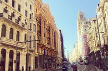 Guided tour to Madrid's photogenic places with a local