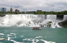 Best of Niagara Falls small group walking tour and cruise