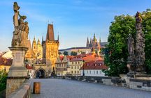 Prague guided tour with Old Town, Jewish Quarter, and Charles bridge