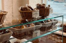 Montmartre self-guided food tour