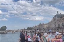 Paris 1-hour Seine river cruise