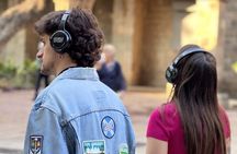 Guided tour in Barcelona with music, history and cava
