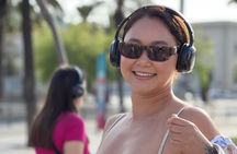 Guided tour in Barcelona with music, history and cava