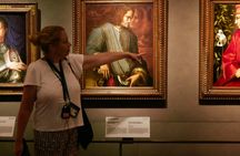 Small group Uffizi masterclass with an art historian