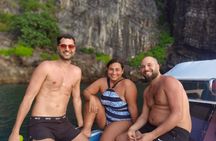 Half-day speedboat tour to Maya Bay with snorkel from Phi Phi