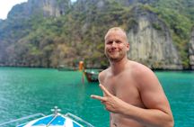Private speedboat tour to Maya Bay including park fee from Phi Phi