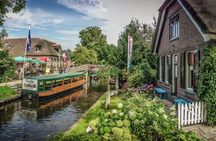 Day Trip to Giethoorn, Authentic Boat Cruise and Walking Tour