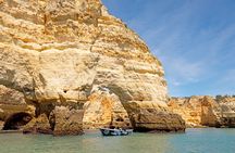1-hour private boat tour to Benagil Cave, hidden caves and beaches
