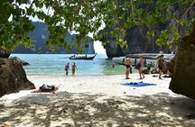 Private Speedboat Tour to Hong Island from Krabi