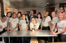 Historic market guided food tour with biscuit class