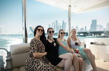 Dubai Marina yacht tour with breakfast and drinks