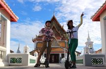 Guided e-scooter tour of Bangkok with street food