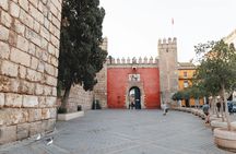 Best of Seville Walking Tour with VIP Alcázar Access and Cathedral