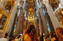 Sagrada Familia skip-the-line ticket and guided tour for a small group