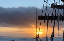 90-minute Cruise and Dinner in Cape Town