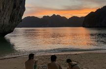 Guided sunset tour with bioluminescent plankton night kayaking