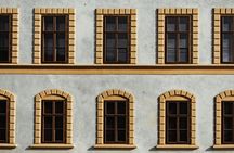 1-hour small group tour of Vaduz with a local