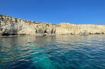 Ortigia Island and sea caves 2-hour boat tour with aperitif