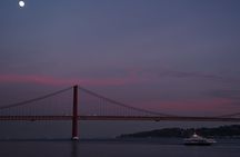 Night sailing tour in Lisbon