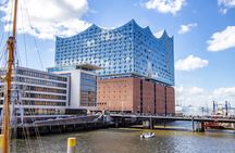 Private History Walk through Hamburg with a Local Expert