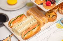 Gin lovers afternoon tea bus tour from Trafalgar Square