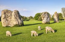 Stonehenge and the Cotswolds Day Trip from Bath