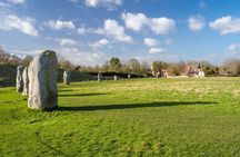 Stonehenge and the Cotswolds Guided Tour from Bristol