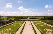 Day Tour of Chambord and Chenonceau with Private Lunch from Amboise