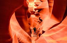 Upper Antelope Canyon Admission Ticket with 4x4 Luxury Van