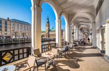 Speicherstadt and old town private walking tour in Hamburg