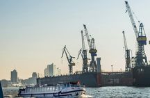 2-hour Guided Boat Tour of Hamburg Harbor