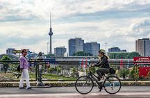 Alternative Berlin Bike Tour in English
