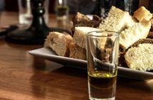 Small group delicious Athens guided food tour