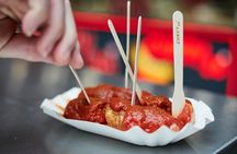 Food and history guided walking tour in East Berlin