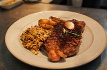 Fado show with dinner and night tour