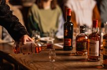 Edinburgh old town walking tour with whisky tasting