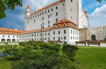 Exploring Bratislava Guided Walking Tour with Castle Admission