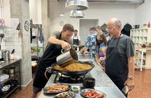 Vegetable paella cooking class and Ruzafa market visit