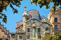 Old Town Walking Tour with optional Casa Batlló Skip The Line Ticket